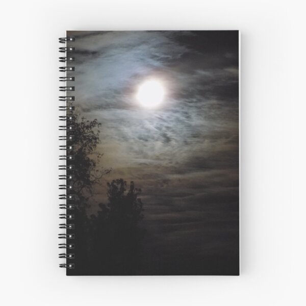 Artikelvorschau, Nebliger Vollmond in der Nacht entworfen und verkauft von DragonCGallery.
