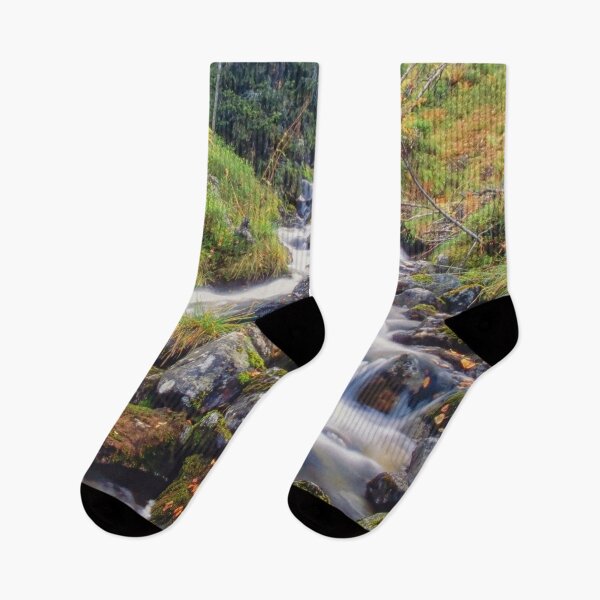 Artikelvorschau, Gebirgsbach im Herbst entworfen und verkauft von Sasas Design.