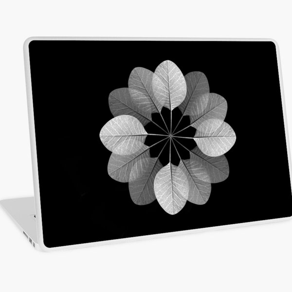 Spiel mit Blättern, Leichtigkeit und Geometrie Laptop Folie