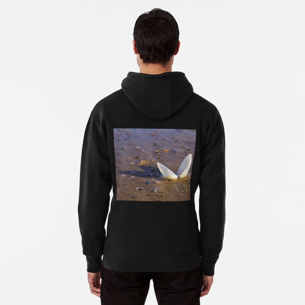 Cockle Shell in Evening light at Fahan Pullover Hoodie