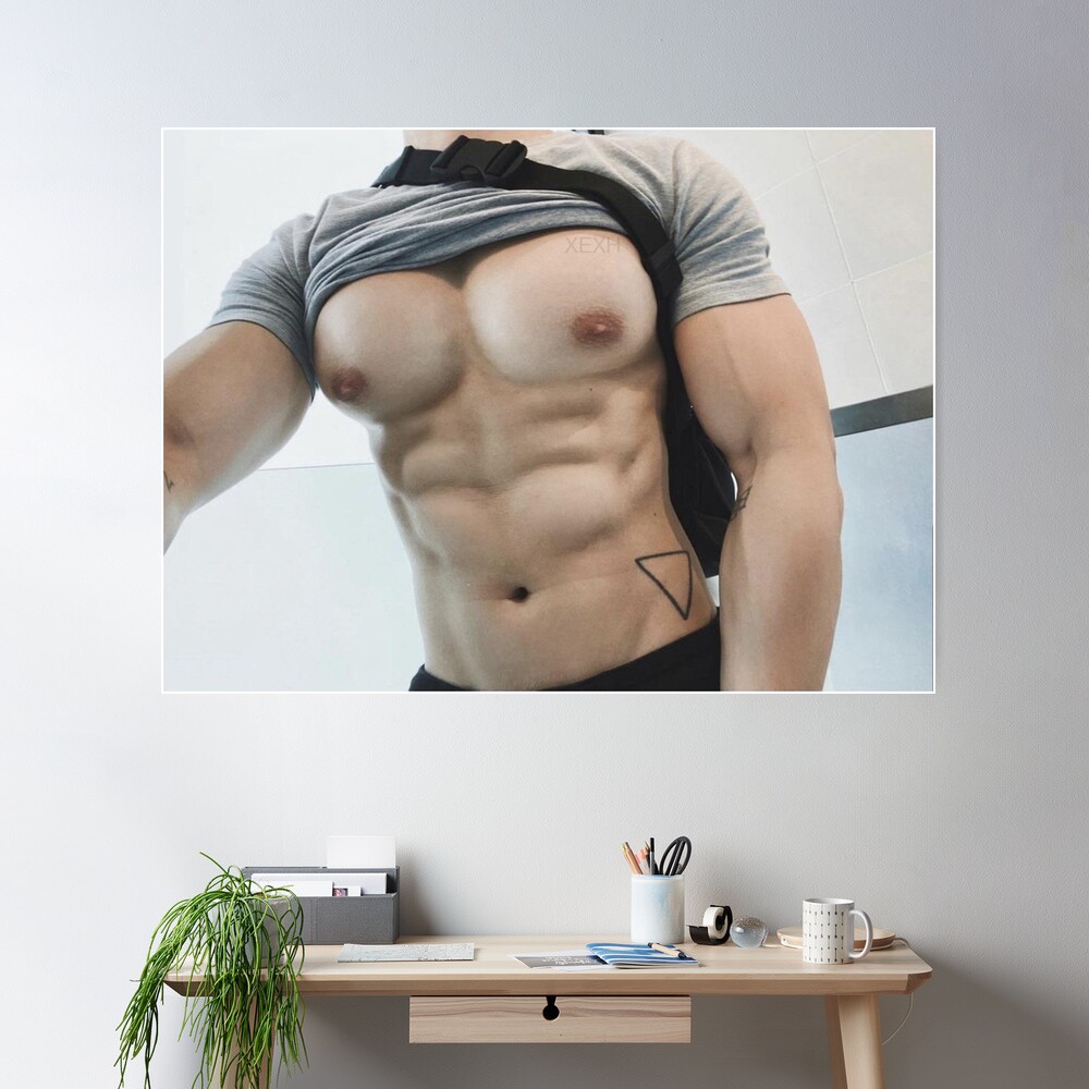 Suckable Muscular Pecs