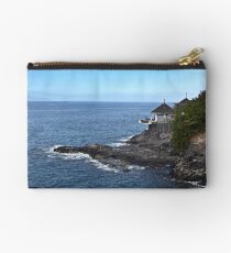 Overhang. Studio Pouch