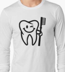 Happy tooth toothbrush Long Sleeve T-Shirt