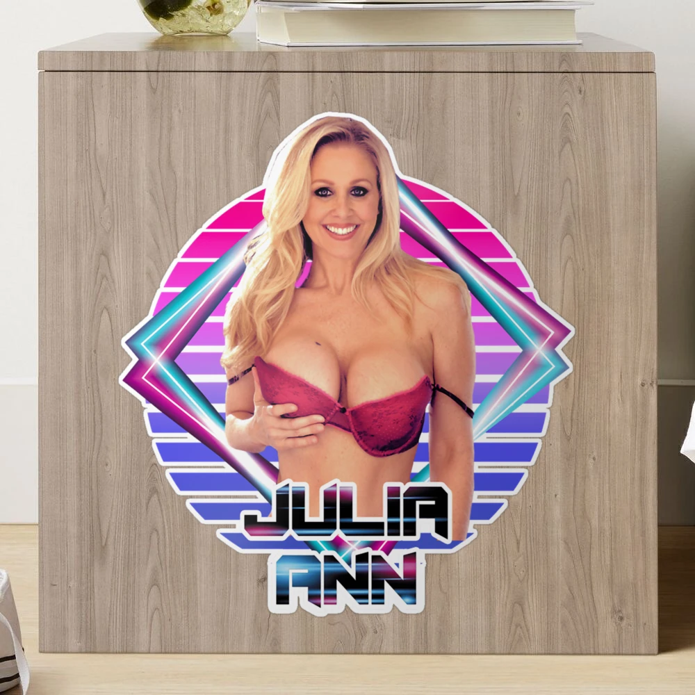 Julia Ann