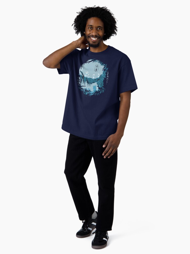Thumbnail 4 von 7, Oversized T-Shirt, Kodama Studio Ghibli designt und verkauft von LucieBeeArt.