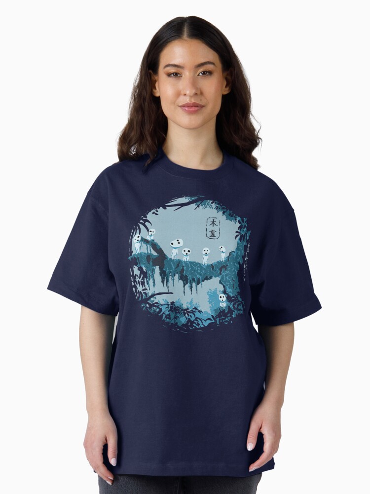 Thumbnail 2 von 7, Oversized T-Shirt, Kodama Studio Ghibli designt und verkauft von LucieBeeArt.