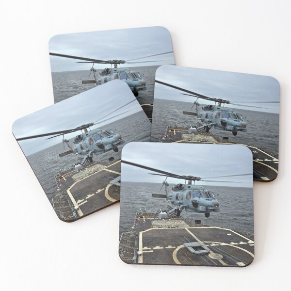Artikelvorschau, STK109257M – Eine MH-60R Seahawk startet vom Flugdeck der USS Vicksburg. entworfen und verkauft von StocktrekImages.