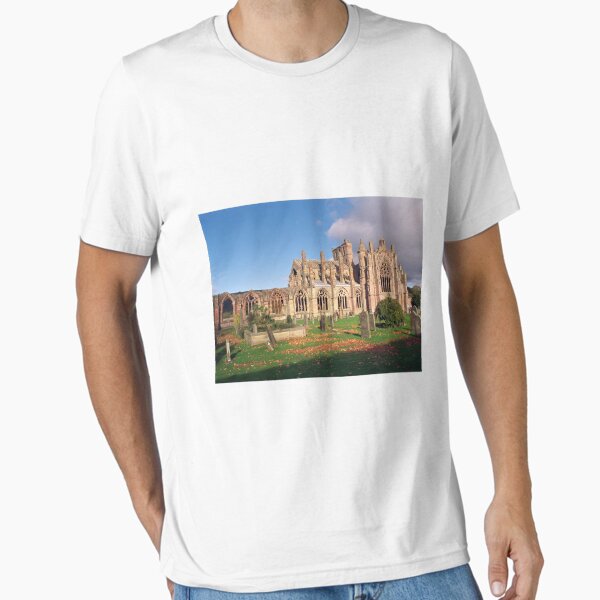 Melrose Abbey , Scotland Essential T-Shirt