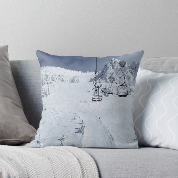 Vista previa del artículo con la obra «Mammoth Mountain: Silla 14», diseñado y vendido por kevinwmclain.
