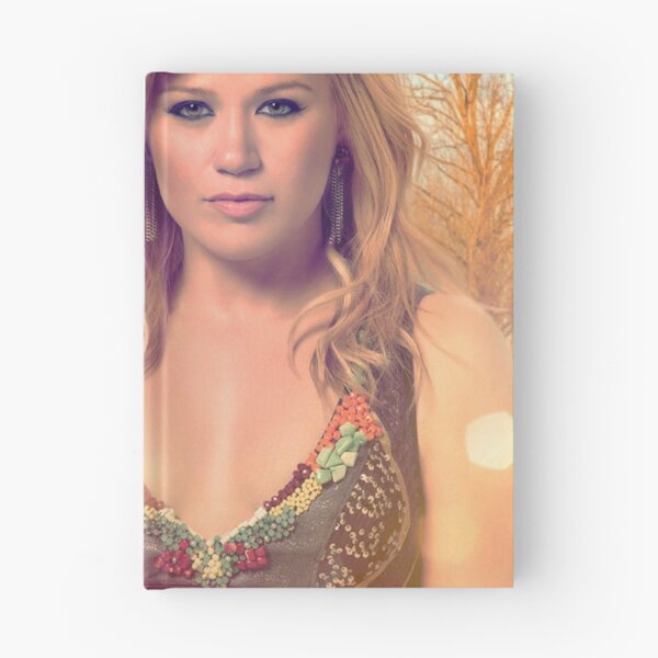 Item preview, tampil cantik agunn2 singer kelly clarkson agunn2 dalam gaun Catch berpotongan dada My rendah, bersama Breath gelembung2 cahaya designed and sold by agunn2.