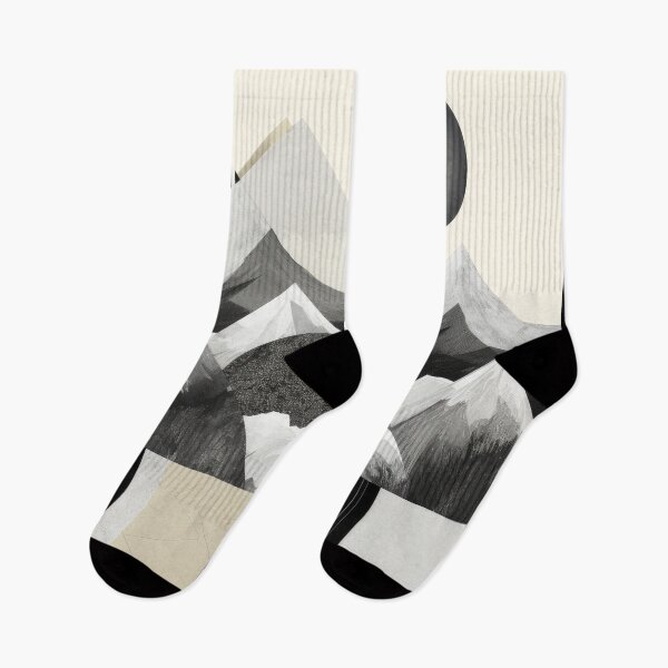 Artikelvorschau, Entdecken Sie "Simplistic & Minimalistic Snowy Winter Alps" mit Bauhaus-Flair entworfen und verkauft von ArtificialGenes.