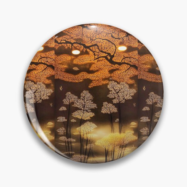 Artikelvorschau, Monddämmerungslandschaft, Lackstil, Bäume zwischen Himmel und Wasser, Bernsteinfarbe, Gold, Silber und nebliger brauner Hintergrund entworfen und verkauft von Creativesphotos.
