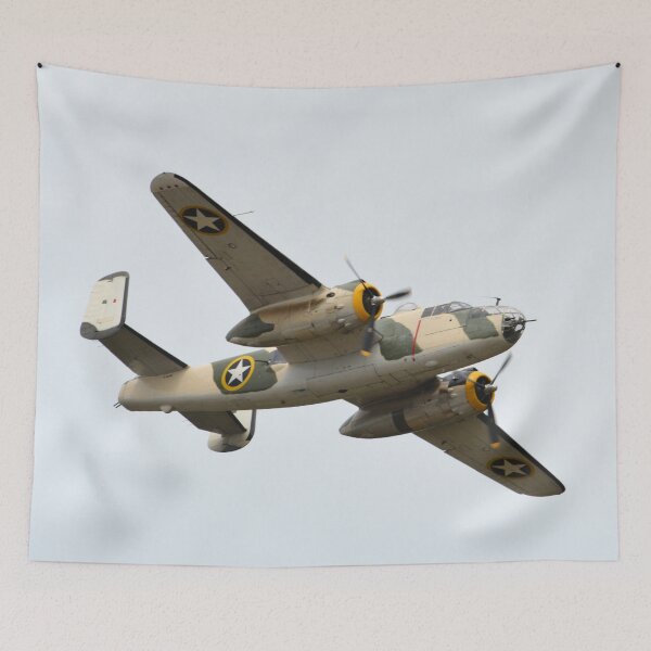 Artikelvorschau, B-25 Mitchell im Flug – Warbird-Flugzeugfotografie entworfen und verkauft von Amy McDaniel.
