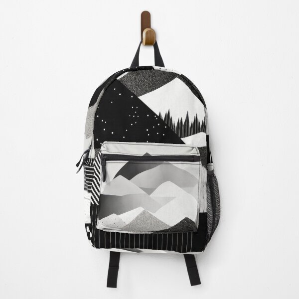 Artikelvorschau, Entdecken Sie "Simplistic & Minimalistic Snowy Winter Alps" mit Bauhaus-Flair entworfen und verkauft von ArtificialGenes.