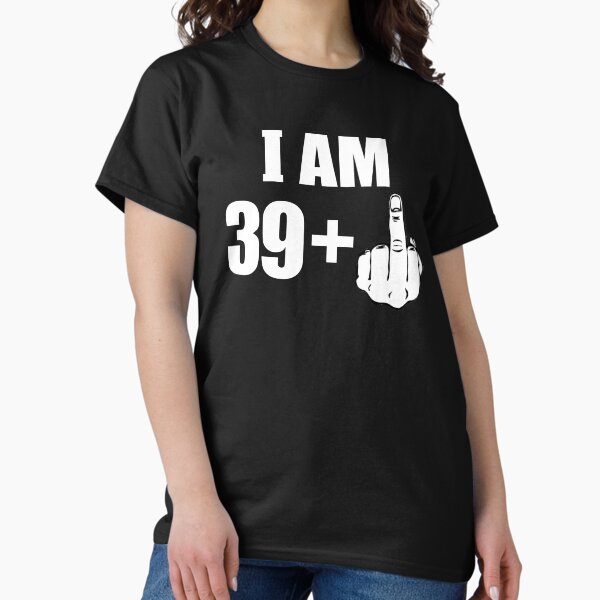 Aperçu de l'œuvre Drôle 40e anniversaire, j'ai 39 ans plus 1 + majeur créée et vendue par fomodesigns.