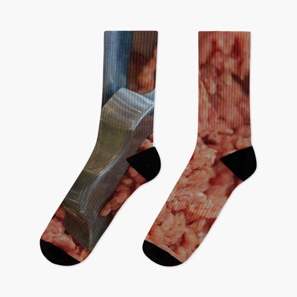 Artikelvorschau, Hackfleisch zubereiten entworfen und verkauft von IgorKovalenko.