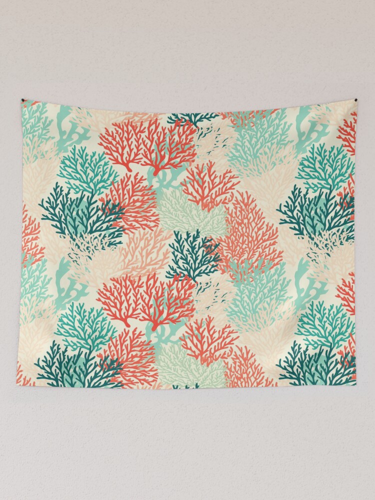 Aperçu 2 sur 3. Tentures avec l'œuvre Coral Reef Pattern créée et vendue par SideSignal.