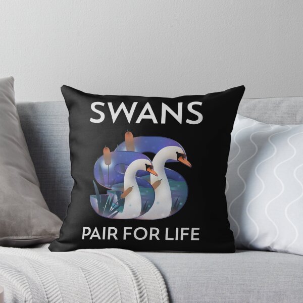 Item preview, Los cisnes se emparejan de por vida Datos sobre animales Diversión Trivia Educación designed and sold by StudioTVDinners.