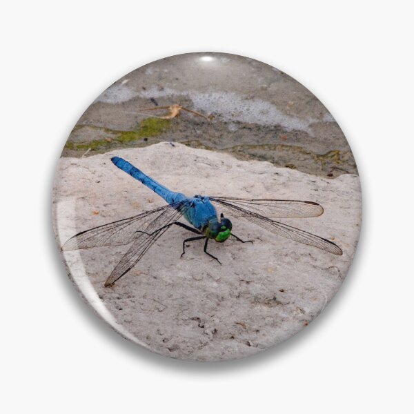 Artikelvorschau, Give A Dragonfly Kiss To Your Lover~The dragonfly symbolizes wisdom, change, transformation, light and adaptability in life.  entworfen und verkauft von MoreEZUSA-Here.