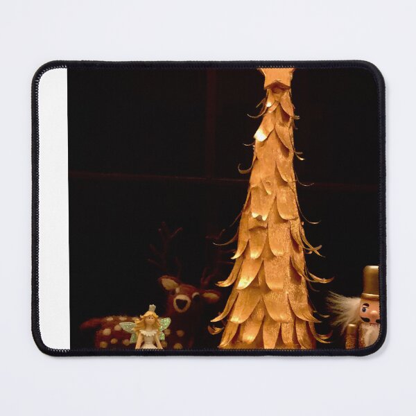 Item preview, El árbol de Navidad dorado designed and sold by ANNETTE HAGGER.