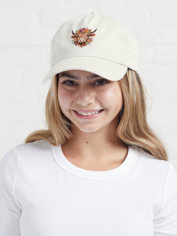 Imagen 6 de 7, Gorra con la obra Highland Cow, diseñada y vendida por Sandwhit.