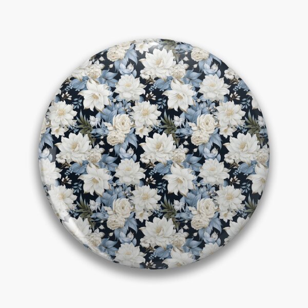 Aperçu de l'œuvre Élégance florale hivernale : motif de roses blanches créée et vendue par BloomPattern.