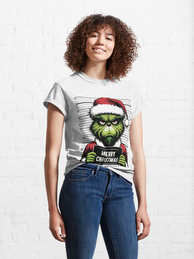 Discover Christmas funny character Mugshirt Classic T-Shirt
