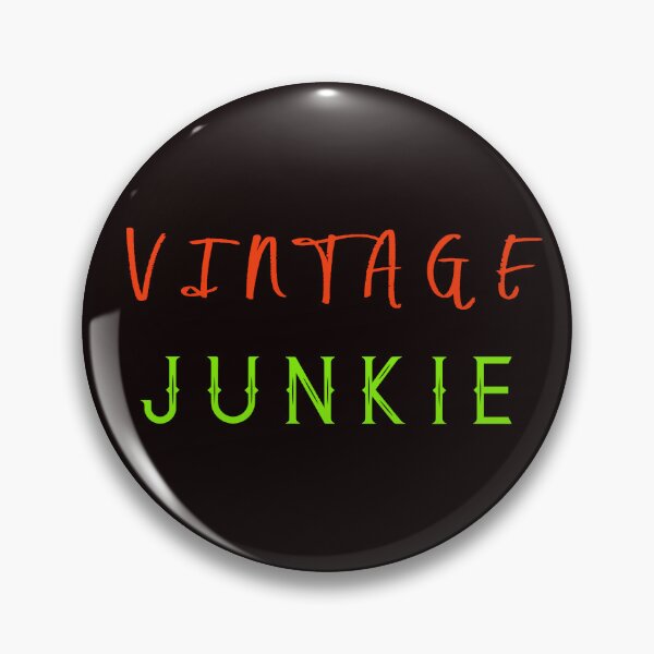 Artikelvorschau, Vintage-Junkie entworfen und verkauft von alien almanac.