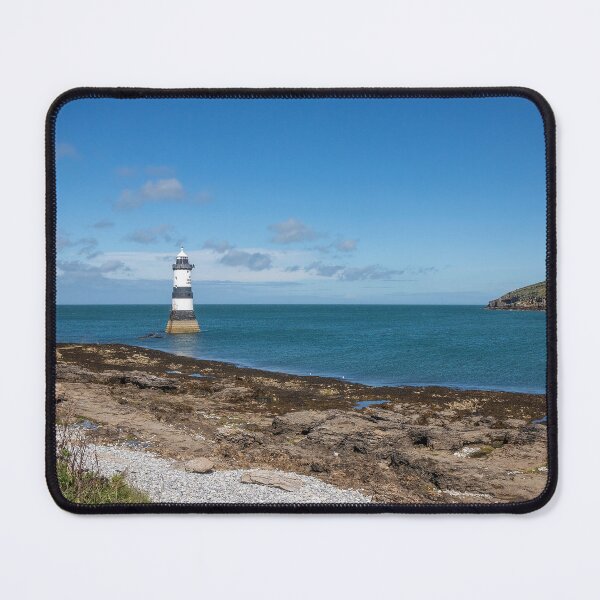 Aperçu de l'œuvre Phare de Penmon. et Puffin Island, Anglesey, Gwynedd, Pays de Galles créée et vendue par Kevin Hellon.