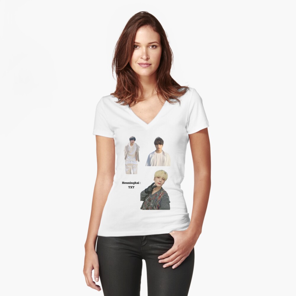 Artikel-Vorschau von Tailliertes T-Shirt mit V-Ausschnitt, designt und verkauft von jaofnn.