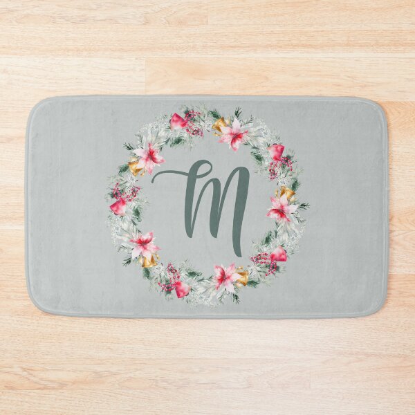 Artikelvorschau, Personalisierter Weihnachtskranz mit Weihnachtsstern: M-Monogramm entworfen und verkauft von EmeraldeaDesign.