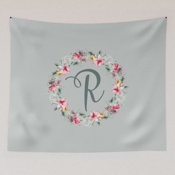Aperçu de l'œuvre Poinsettia personnalisé : couronne de Noël monogramme R créée et vendue par EmeraldeaDesign.