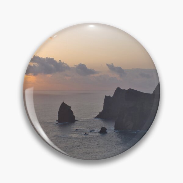 Artikelvorschau, Sonnenaufgang an der Ponta de São Lourenço auf Madeira entworfen und verkauft von NancyKHajjar.