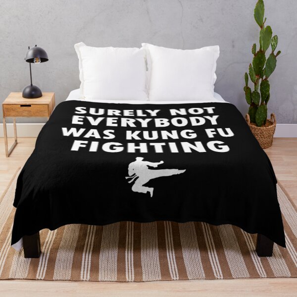 Artikelvorschau, „Surely Not Everybody Was Kung Fu Fighting“ mit Kung-Fu-Silhouette entworfen und verkauft von Gravy-tee07.