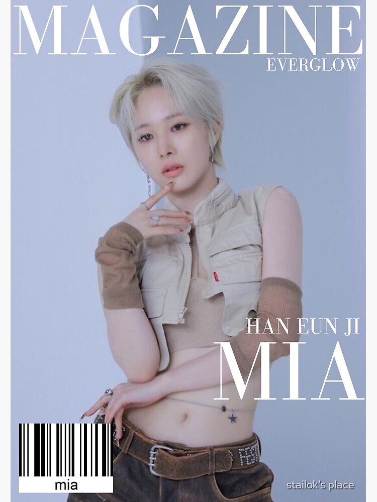 EVERGLOW Mia (magazine cover)