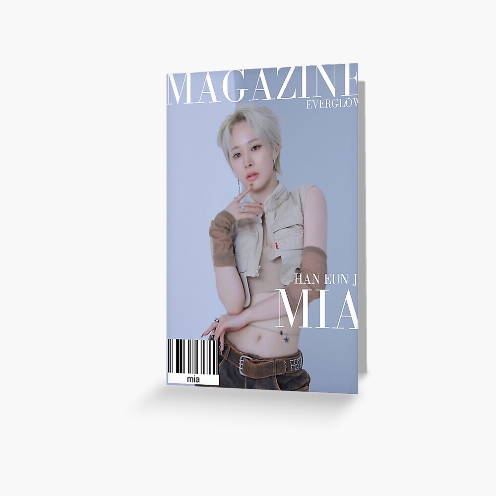 EVERGLOW Mia (magazine cover)