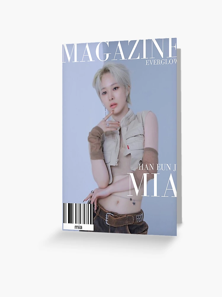 EVERGLOW Mia (magazine cover)