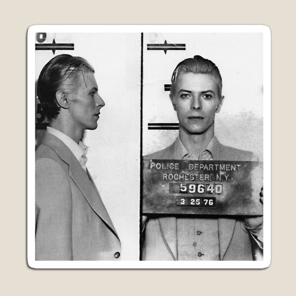 Vista previa del artículo con la obra «Fotos policiales famosas: David Bowie, 1976», diseñado y vendido por blackink-design.