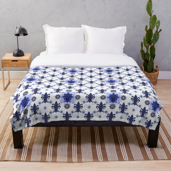 Item preview, Casa francesa azul grande designed and sold by SamohtCreates.