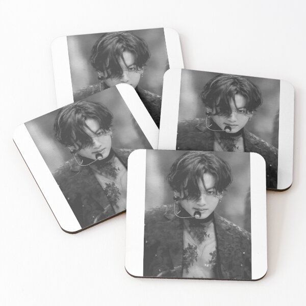 Artikelvorschau, Kpop BTS Jungkook Schwarz-Weiß-Kpop-Idol entworfen und verkauft von StarBunnyDesign.