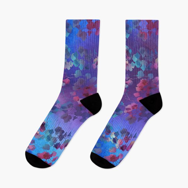 Aperçu de l'œuvre Motif floral aquarelle ombré enchanté répétant de manière transparente créée et vendue par KellyValencia.