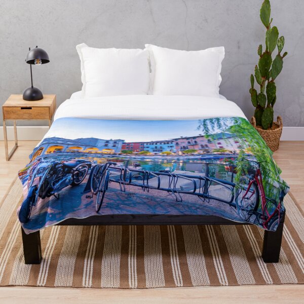 Item preview, Cena en la plaza de Desenzano designed and sold by Roselyn Shoko.