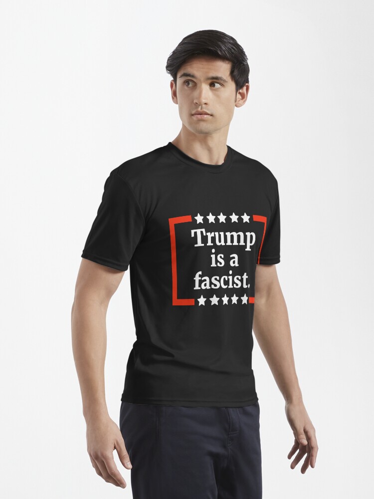 Imagen 3 de 7, Camiseta deportiva con la obra Trump es un fascista, diseñada y vendida por RACHELDF.