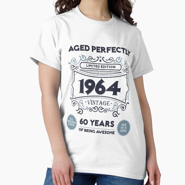 Vista previa del artículo con la obra «Leyenda envejecida perfectamente nacida en diciembre de 1964 Edición limitada, regalo de cumpleaños número 60 60 años de ser impresionante Vintage Cumpliendo 60 años», diseñado y vendido por DjenShop.
