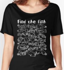 Find the fish and save the ocean from plastic pollution Women's Relaxed Fit T-Shirt