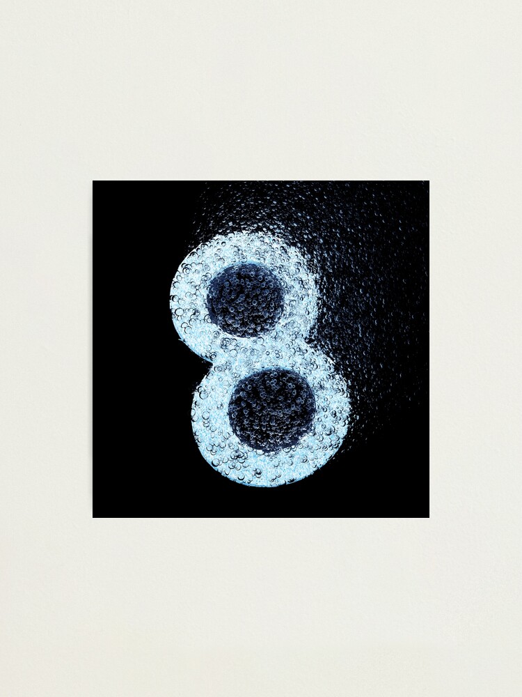 Number 8, Black eight, Sports number 8