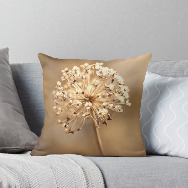 Item preview, A dry ornamental garlic designed and sold by Beabue.