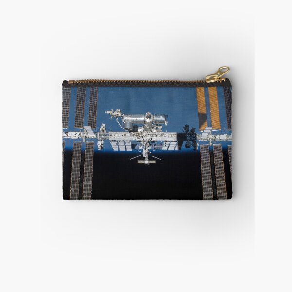Item preview, STK204686S-Estación Espacial Internacional. designed and sold by StocktrekImages.