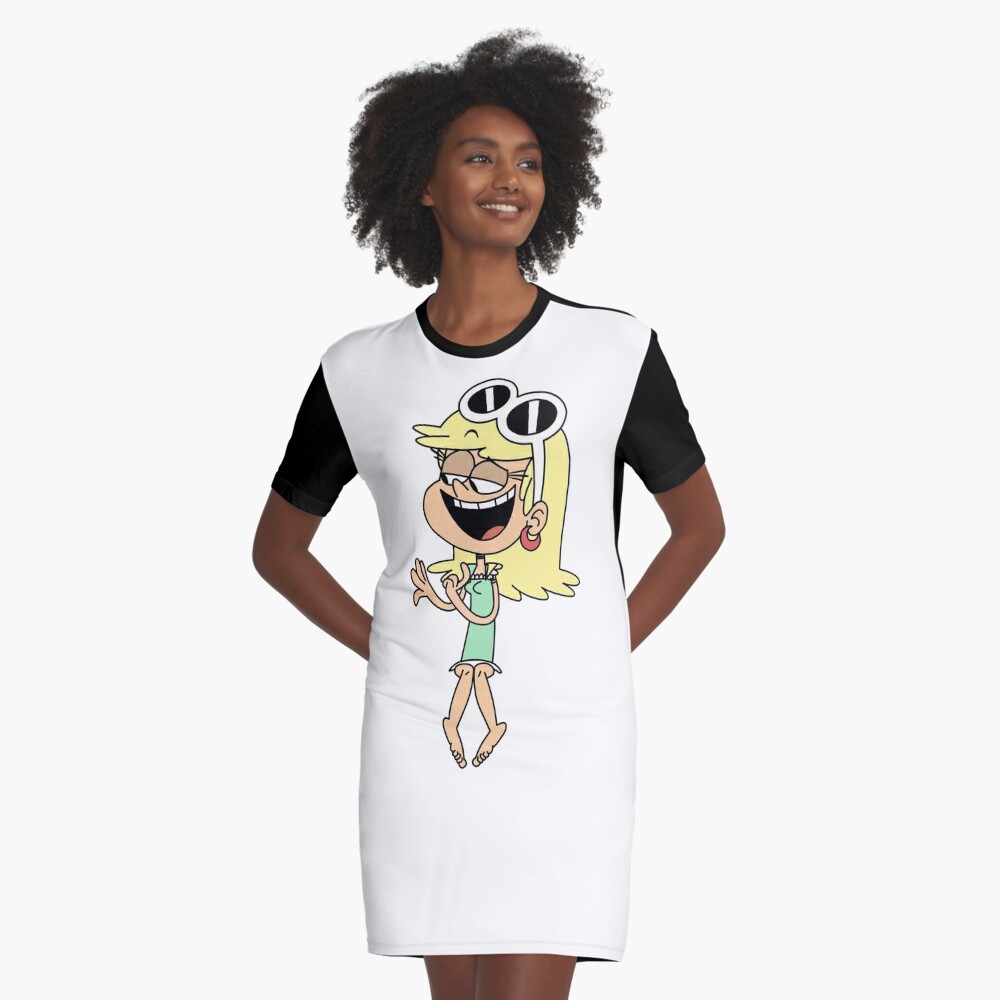 Leni Loud very happy is sitting The Loud House