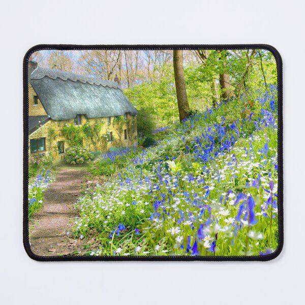Artikelvorschau, Ferienhaus im Bluebell Wood entworfen und verkauft von Alisonchambers2.